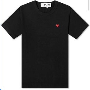 COMME DES GARCONS PLAY LITTLE RED HEART TEE